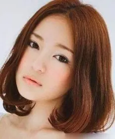 国字脸女生适合发型