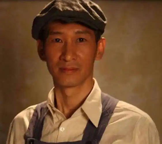 王劲松:为演太监脸上扎40针,斥责小鲜肉不敬业,为何无人敢反驳_角色