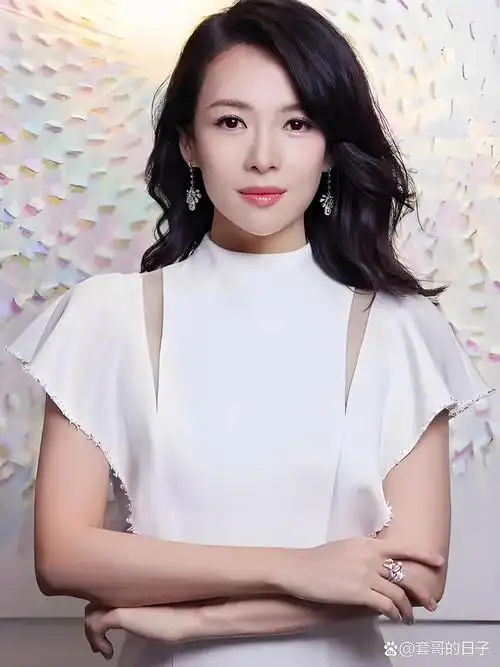 今日看到章子怡的一张照片,真是清纯淑女美到极致!