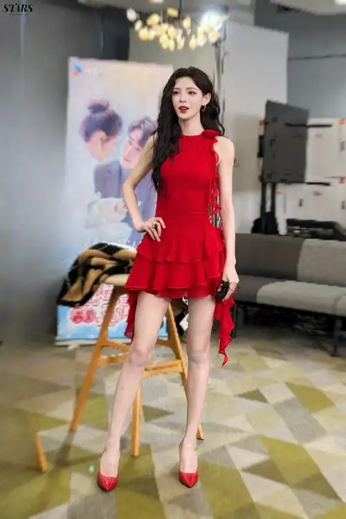 张予曦瑶身一变##猜猜我是谁