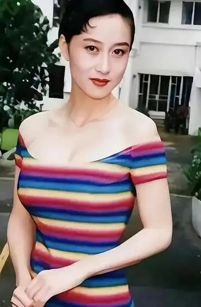 网易首页>网易号>正文申请入驻>1989年,也就是何超云出生那年,赌王购