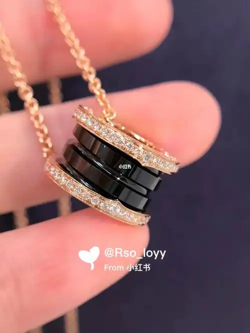 宝格丽项链黑金陶瓷带钻款