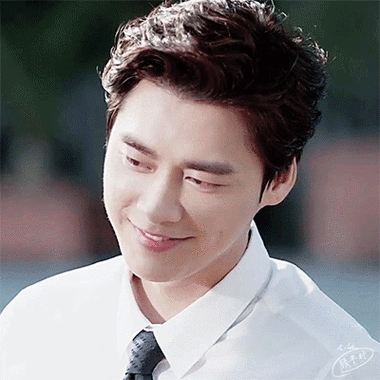 李易峰微笑动图