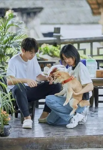 张子枫是不是整容了? 哈哈崽 因为瘦啦!朋友,动起来,减肥!