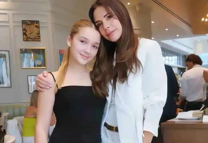 贝克汉姆街头抱着女儿,12岁小七又瘦又美长成大姑娘了_成长_挑战_孩子