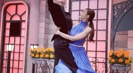 张蓝心小姐姐好好啊,男友力爆棚了,有点想嗑了怎么办