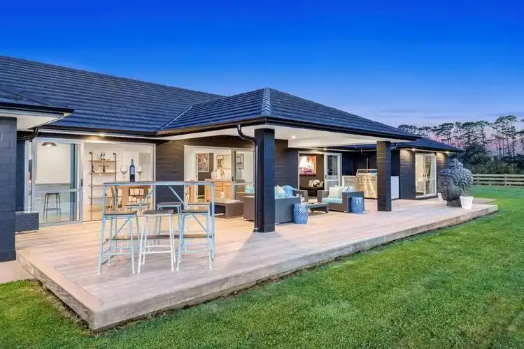 rodney | kumeu 精品葡萄庄园 高品质宽敞别墅 现代化家居体验 2英亩