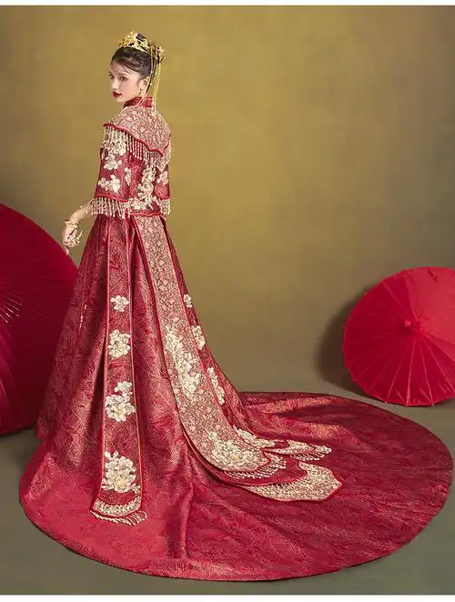 秀禾服新娘2020新款凤冠霞帔结婚古装婚纱中式礼服拖尾秀禾中国风