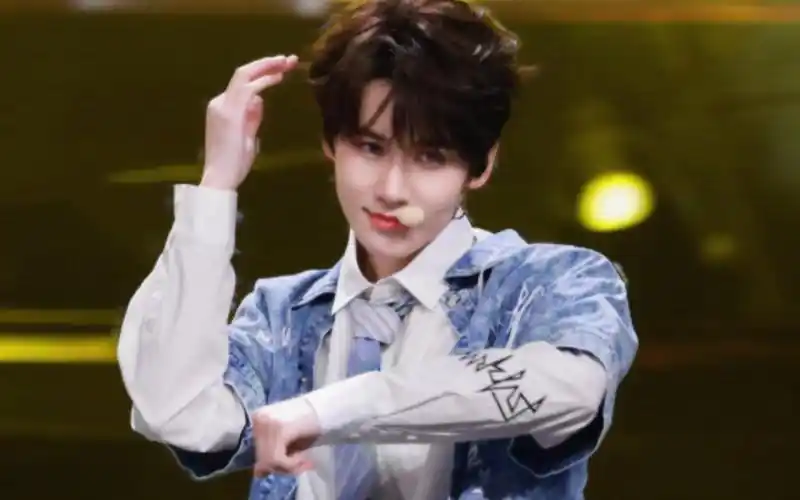 (张真源)澳门演唱会《相遇》cut