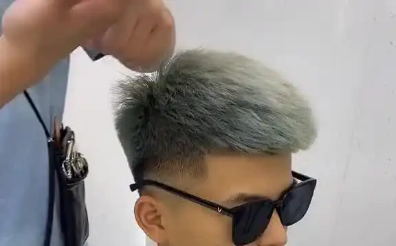 痞帅气质飞机头适合大部分人精神小伙必备男士发型精神小伙