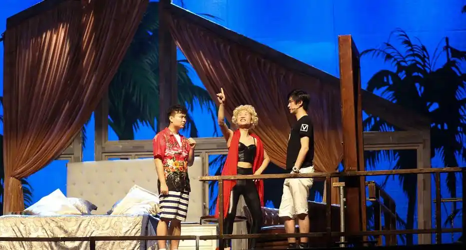 开心麻花爆笑话剧李茶的姑妈