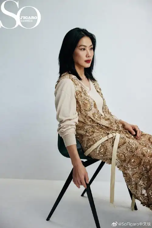 陈翠梅微小说和李斯丹妮@李斯丹妮,她们在不同的人生经历与成97中