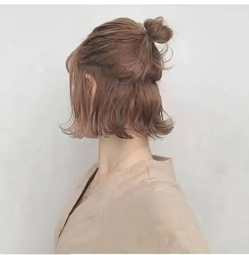 好看减龄的短发扎发_乌兰察布