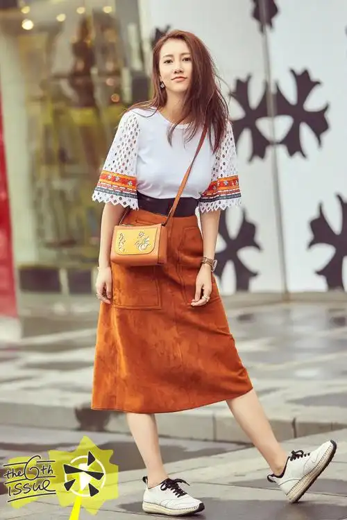 fb the 6th issue# t恤配半裙绝对是夏季穿. 来自firebible - 微博