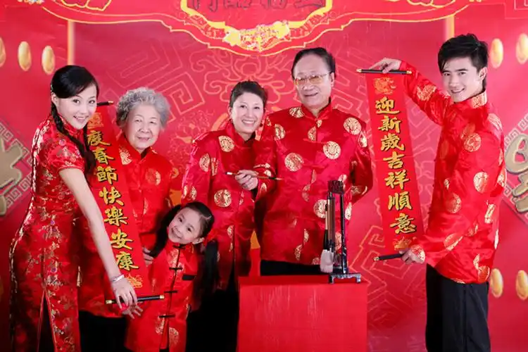 【小店区】仅238元享价值988元西贝摄影公馆经典全家福套系!