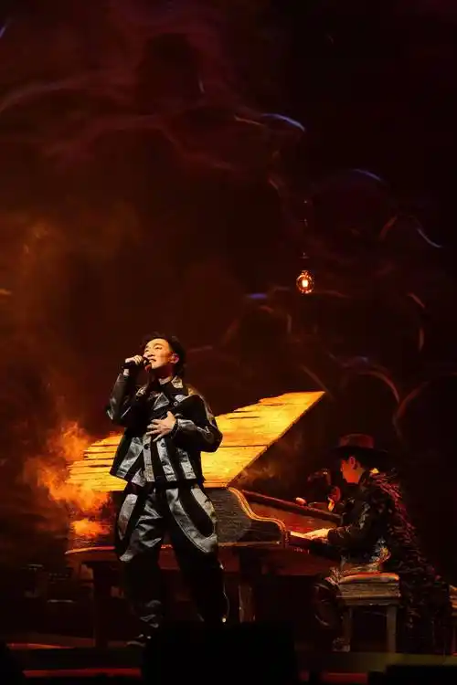 陈奕迅 fear and dreams 世界巡回演唱会(河马票务)_eason_海报_主题