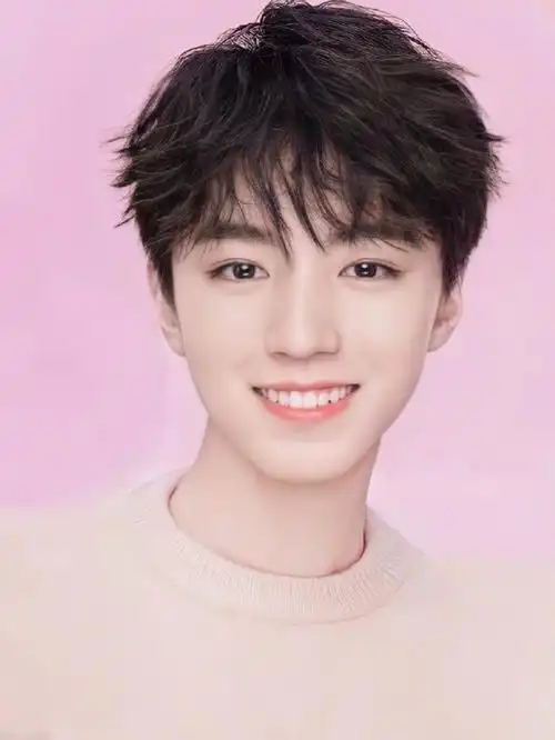 王俊凯这双桃花眼真的是迷死我了!#王俊凯