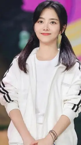 甜美可爱谭松韵用温暖的笑容打开你的心扉