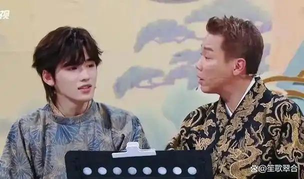 追星典范宋亚轩与陶喆同台合唱成就音乐经典瞬间