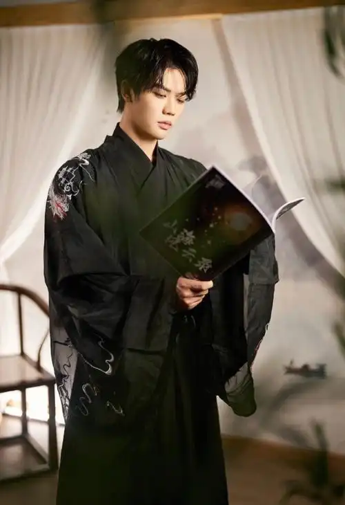 林彦俊古装造型#林彦俊古风造型也太帅了!黑白反差感好绝