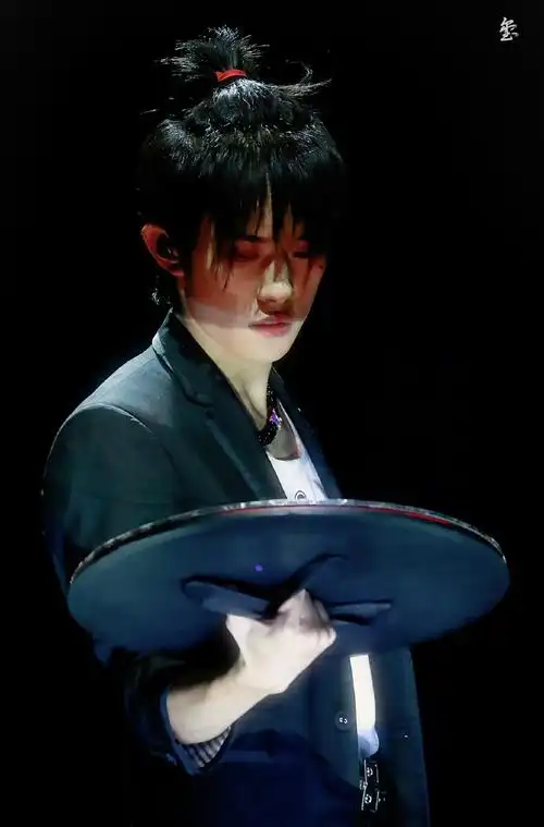 易烊千玺电影奇迹