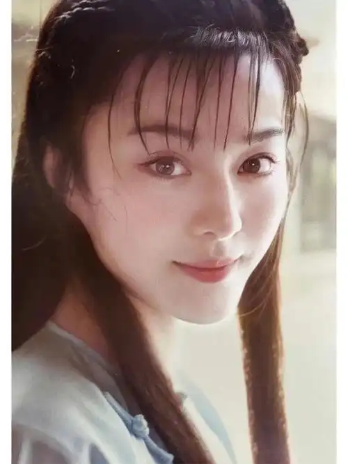 范冰冰罕见旧照!20岁的她青涩娇嫩 十几年前有种清水出芙蓉的美