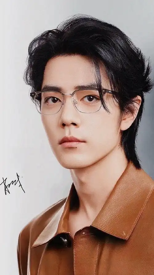 肖战##肖战黑方框眼镜##肖战白t自拍