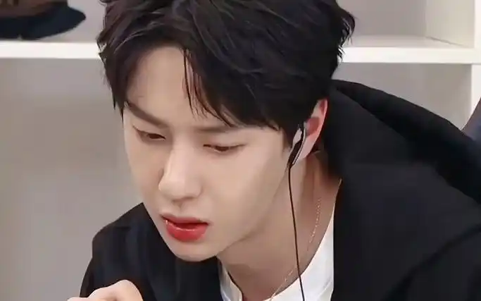 电竞男友!#王一博