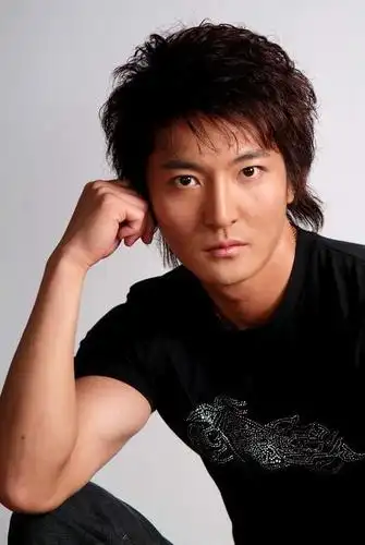 16岁从北京到上海41岁郭京飞与妻子一个月领证成为陆毅的连襟