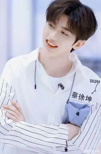 蔡徐坤帅气图集