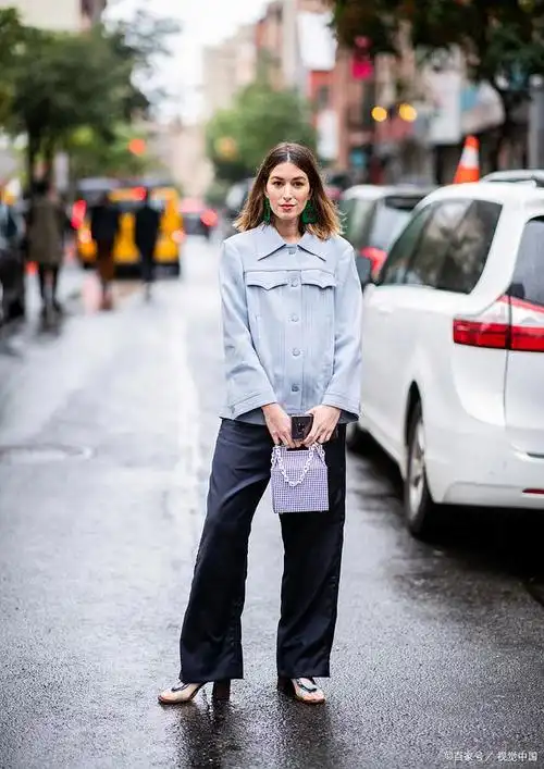 穿搭博主如何引领时尚潮流?他们的穿搭风格有何特点?