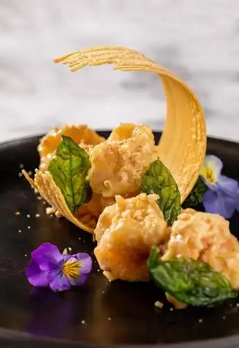 融会经典与创新的新品粤菜亮相北京王府井文华东方酒店紫膳餐厅