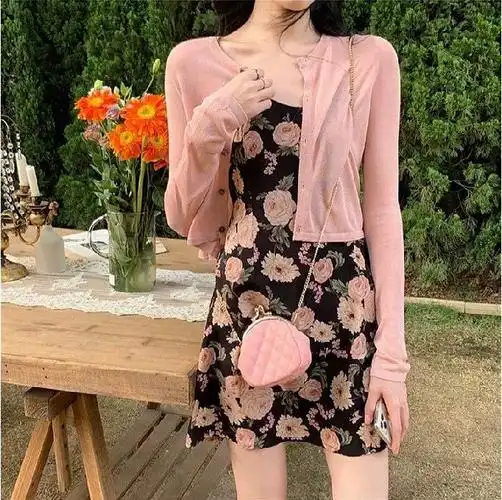 连衣裙胖mm大码吊带女装碎花裙子显瘦春夏法式粉色修身2021年新款