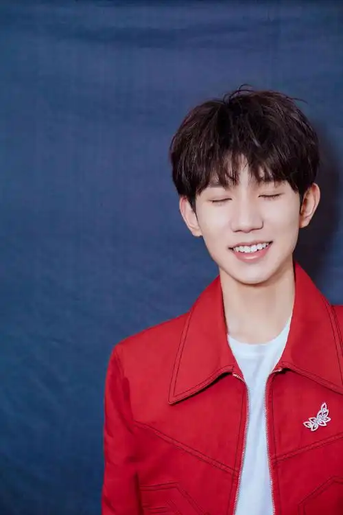 tfboys王源帅气写真高清图片