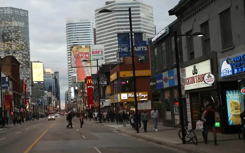 roman的加拿大多伦多第一视角记录 vlog[六,在dt瞎逛的日子]