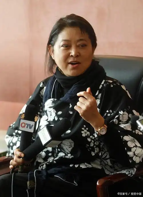 杨亚洲:倪萍两段悲情婚姻的终结者,如今把老婆宠成了宝