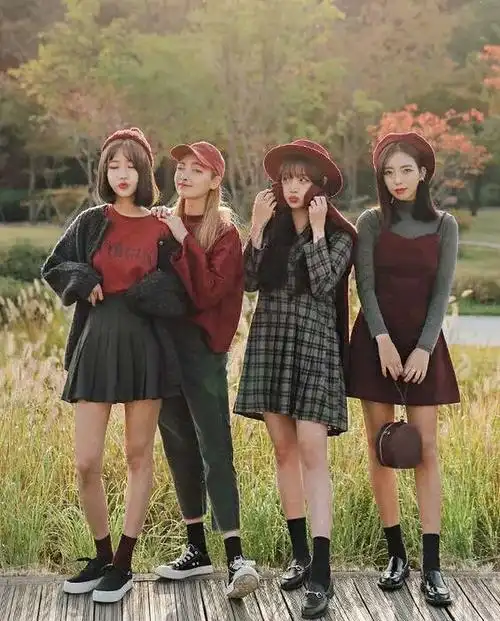 【达人分享】4人姐妹照拍法!原来姐妹照可以这样拍