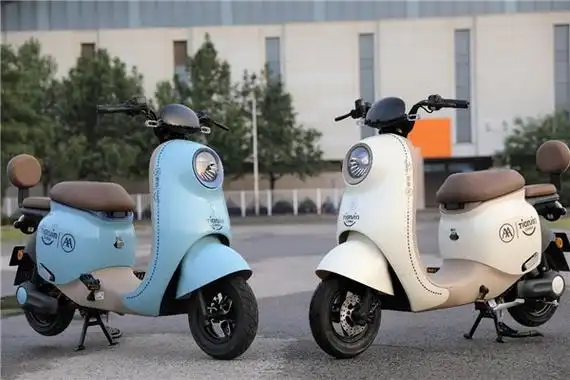 爱玛电动车:助力达沃斯论坛,面向世界展示中国电动车时尚科技魅力!