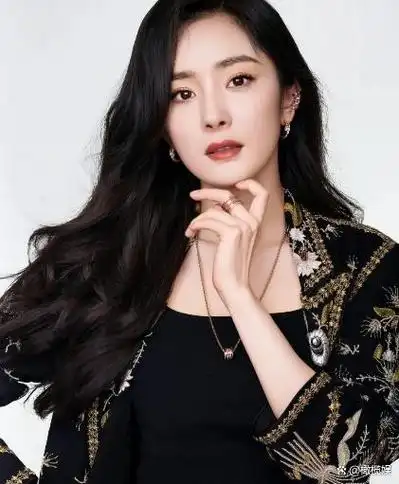 杨幂初中没人追看了她的初三照片网友谁敢追她啊