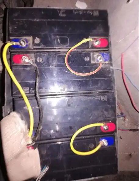 48v20ah主要就是指一组容量为20a的电动车内的电瓶,有四块电池串联