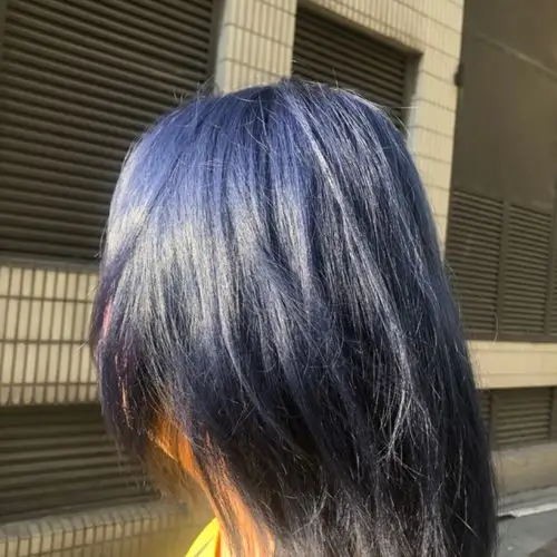 一个月的时间头发从蓝色成了紫色