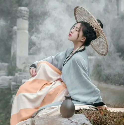 万里送行舟‖汉服头像‖古风头像‖女生头像‖意境‖复古‖中国风‖自