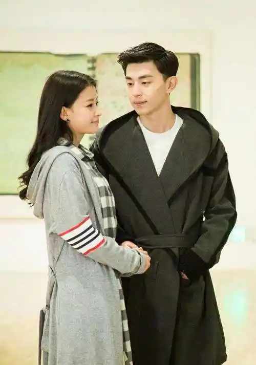 邓伦家世最新消息_邓伦一家三口的图片-云川seo快速排名系统