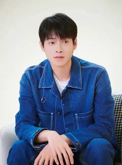 感情问题不敢回应,网友直呼:没那么简单_魏大勋_三亚_新剧