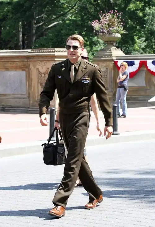 美国队长chris evans军装