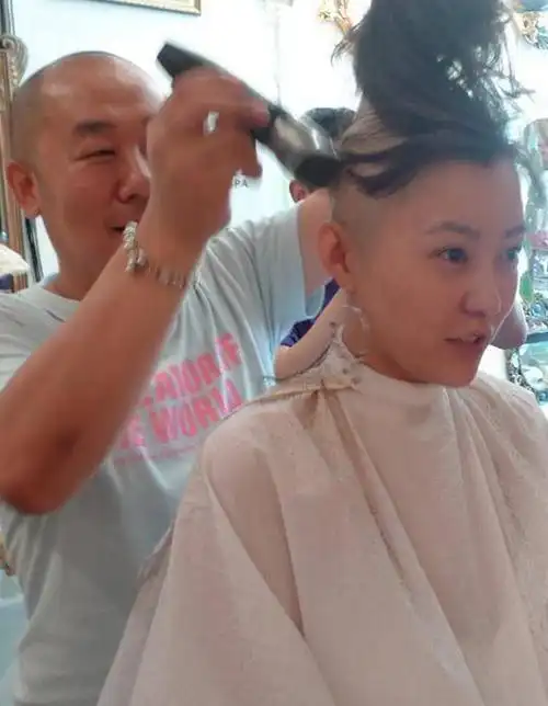 剃光头的女星,莫文蔚郝蕾在最后一位让多少人惭愧