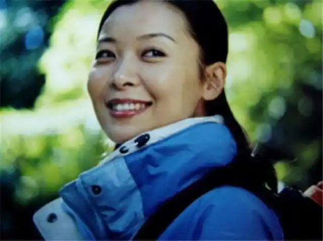 丁芯,1963年出生于广西,著名的经纪人,导演赵宝刚的妻子,负责赵宝刚旗