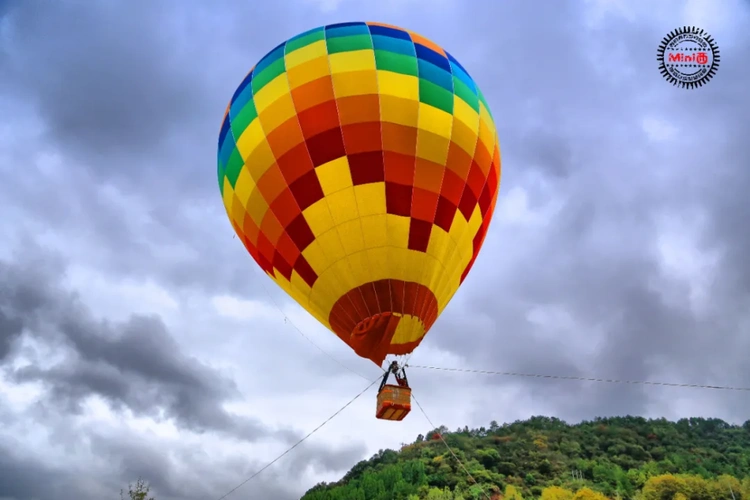 国庆小长假热气球又将炫彩荣成