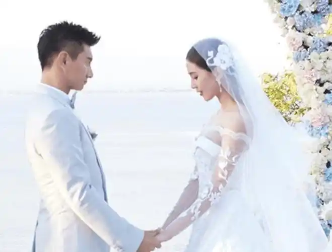 吴奇隆婚变风波后首次亮相刘诗诗晒美照引关注