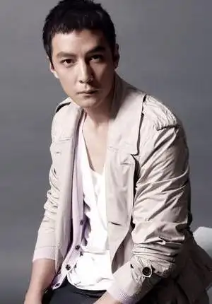 吴彦祖魅力短发男神发型惹注目